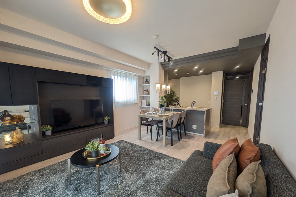 LIVING ＆ DINING