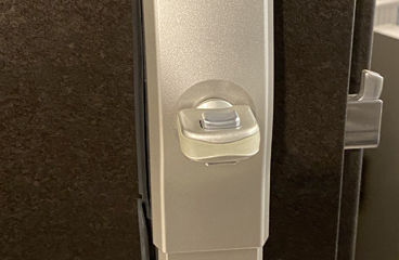 スイッチ式サムターン+ダブルロック
