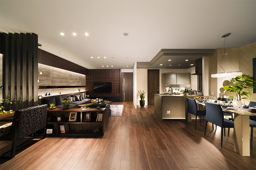 SALON LIVING ＆ DINING