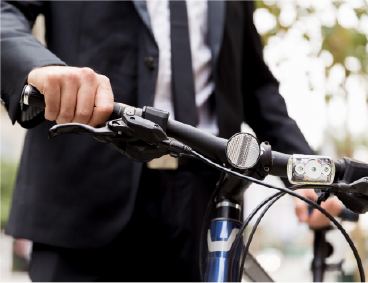 ポーチ内専用自転車置場スペース